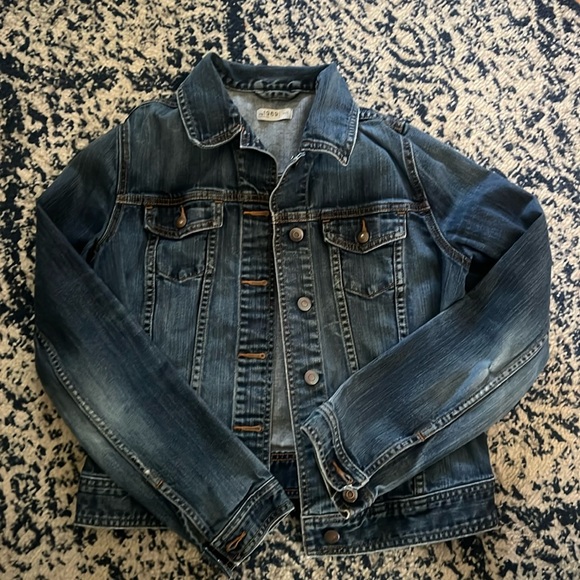 Gap Jean Jacket - Picture 1 of 3